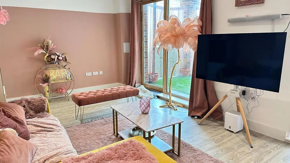 The Pink Perfect Place Abbey Wood United Kingdom